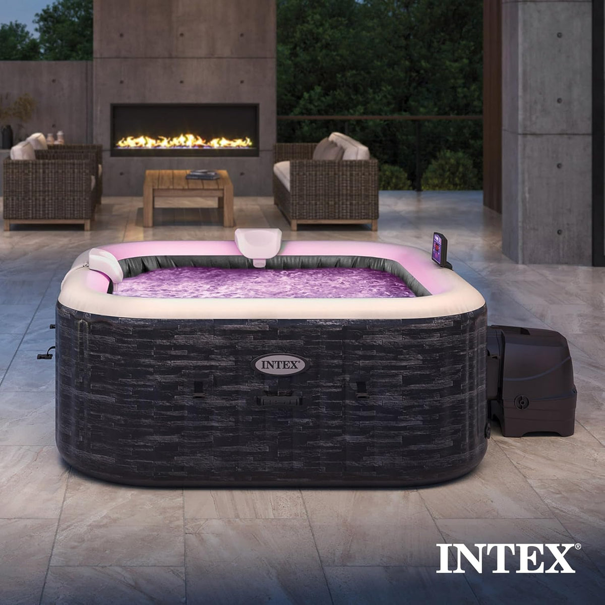 INTEX Deluxe 6-Person Smart Hot Tub
